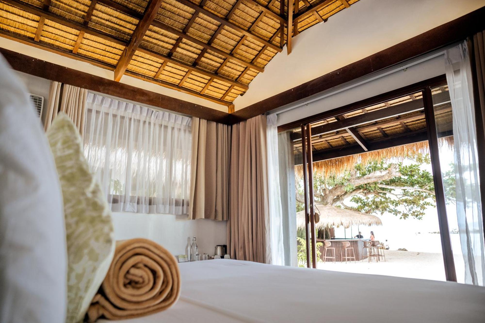 Balay Kogon Hotel Carles Ngoại thất bức ảnh