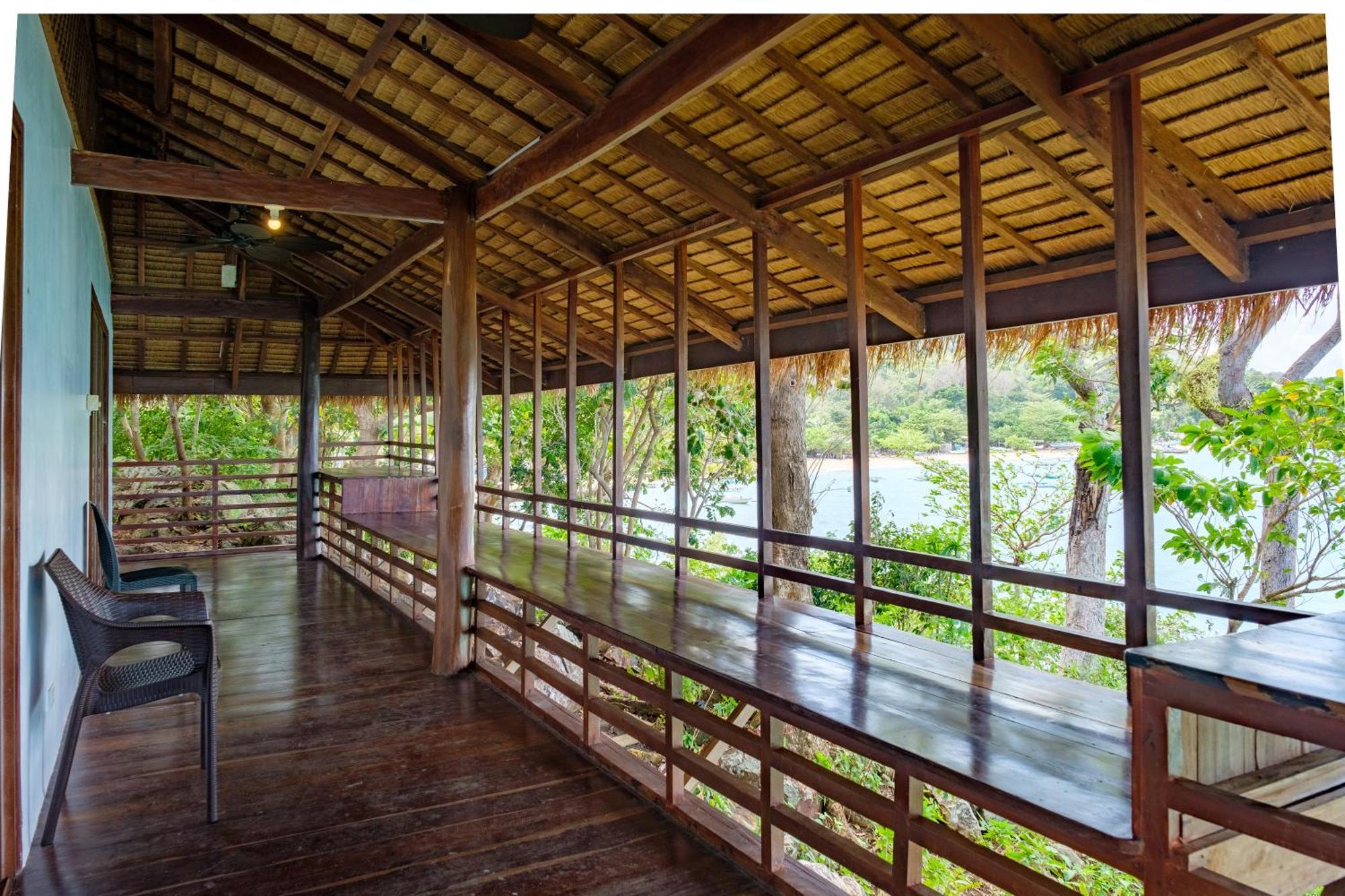Balay Kogon Hotel Carles Ngoại thất bức ảnh