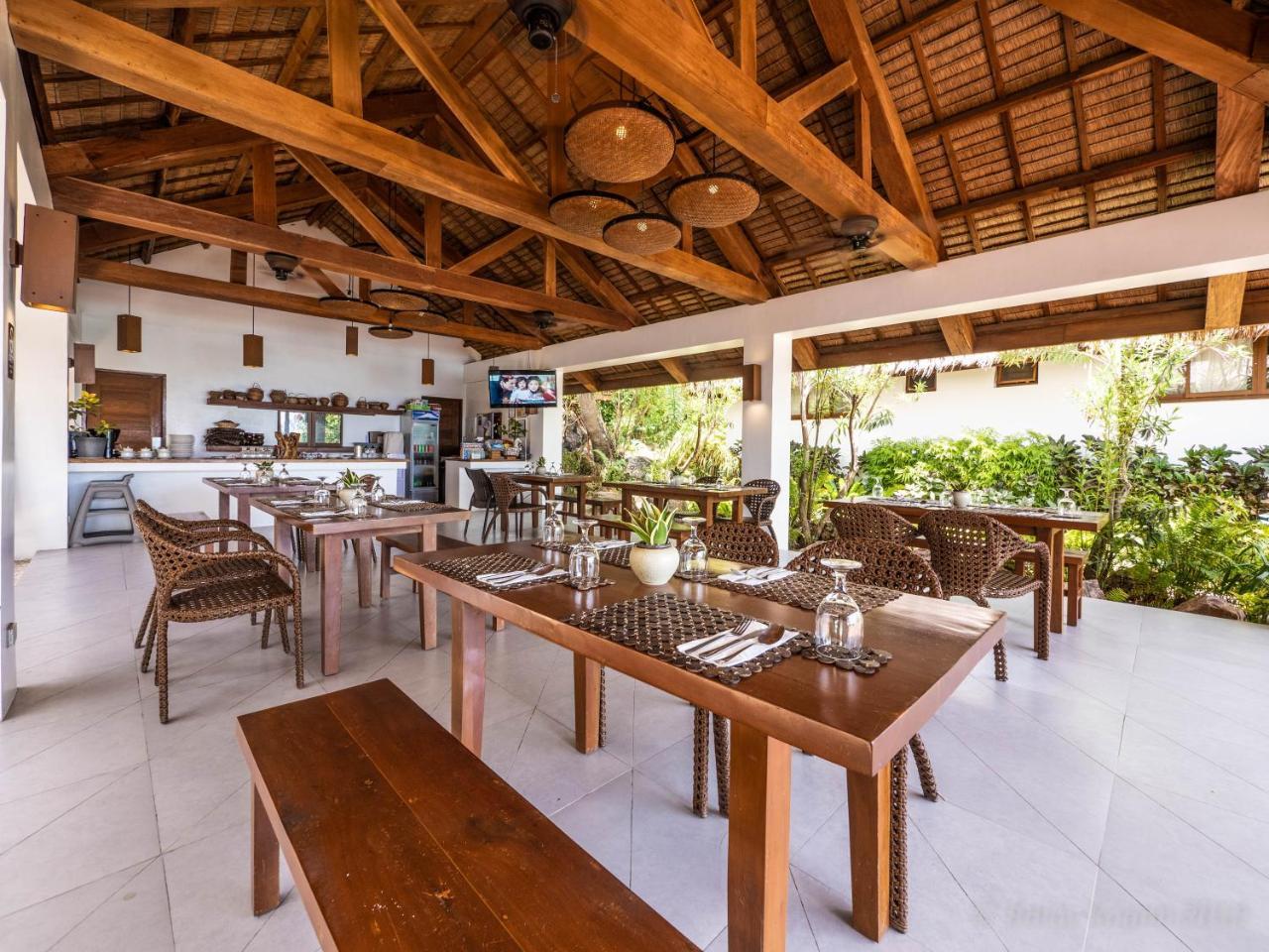 Balay Kogon Hotel Carles Ngoại thất bức ảnh